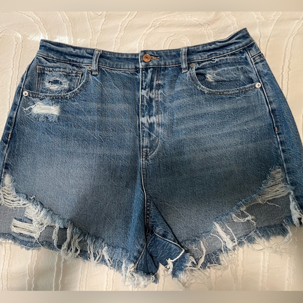 American Eagle Highest Rise Mom Shorts